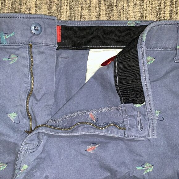 The Foundry Mens Size 54 Blue Fish Lure Pattern Bermuda Cotton Shorts Flat Front - Picture 2 of 7